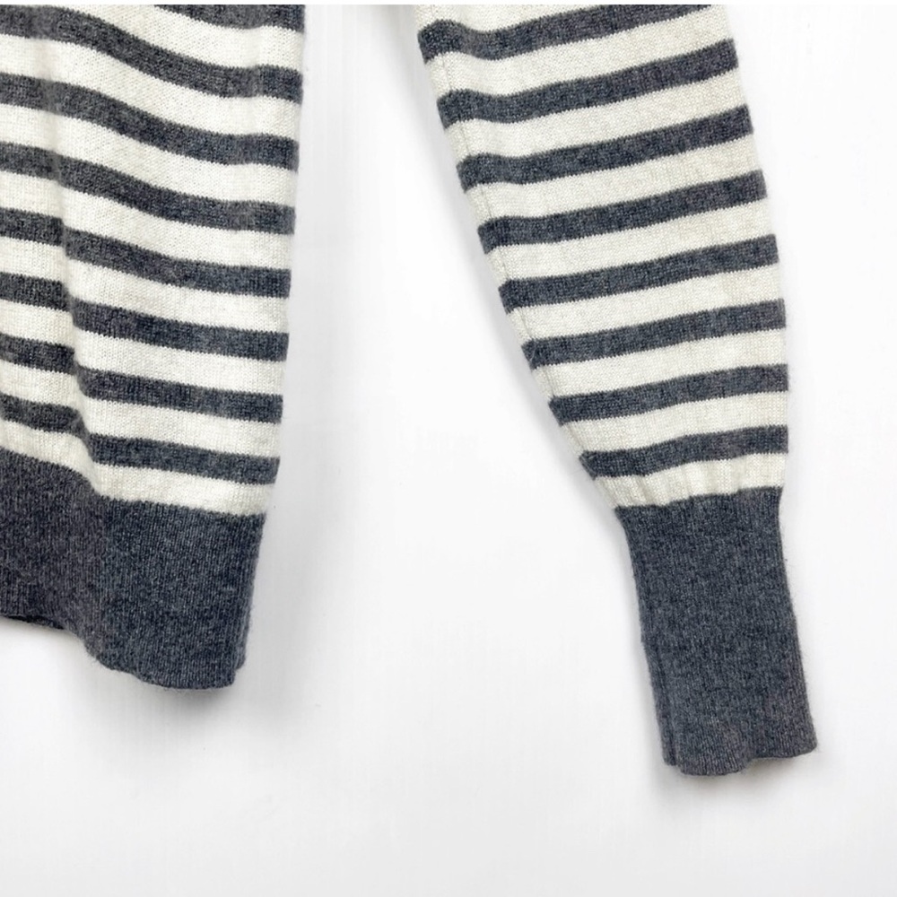 Everlane 100% Cashmere Crew Neck Sweater Grey and Ivory Stripes - Picture 3 of 6